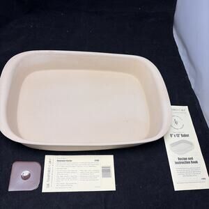 Pampered Chef Stone Baker White 9x13 Rectangle Deep Dish & Scraper